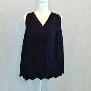 ISABEL Maternity ladies top, Sz M, Black, Embroidered helm, Scalloped helm, EUC